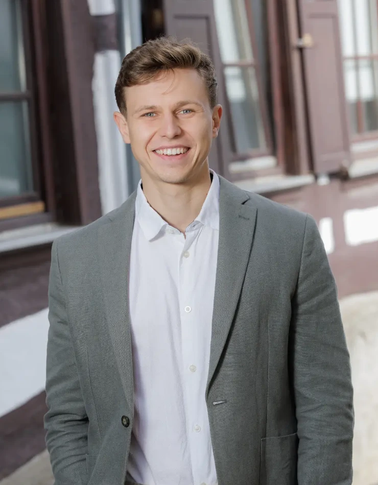 Leon Schott, Sachverständiger für Immobilienbewertung